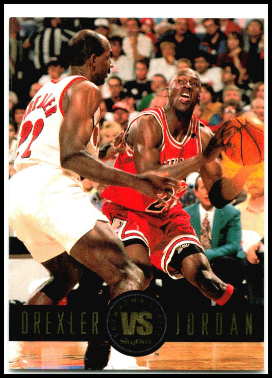 1993-94 SkyBox Premium Showdown Series #SS11 Clyde Drexler / Michael Jordan