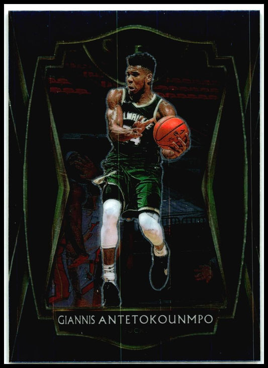 2020-21 Panini Select Blue #117 Giannis Antetokounmpo Milwaukee Bucks