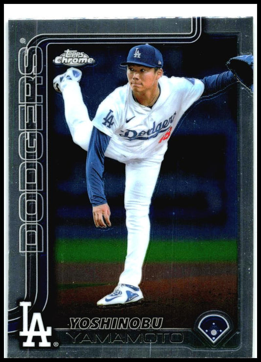 2025 Topps Holo Foil #231 Yoshinobu Yamamoto Los Angeles Dodgers