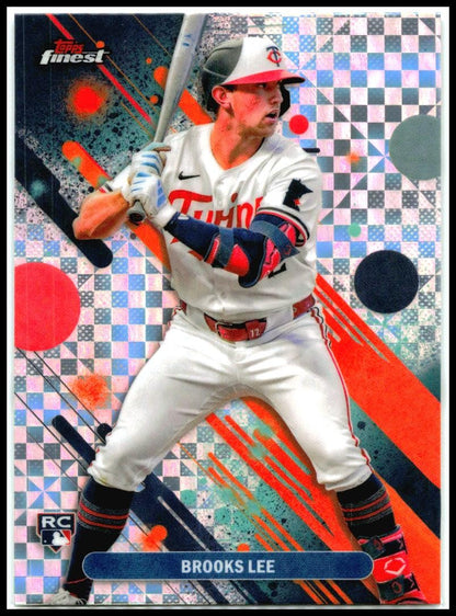 2025 Topps Finest X-Fractor #31 Brooks Lee Rookie Twins
