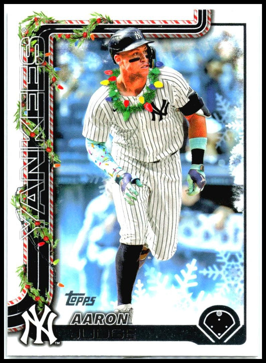 2025 Topps Holiday Red Metallic Holiday Lights #H161 Aaron Judge Yankees