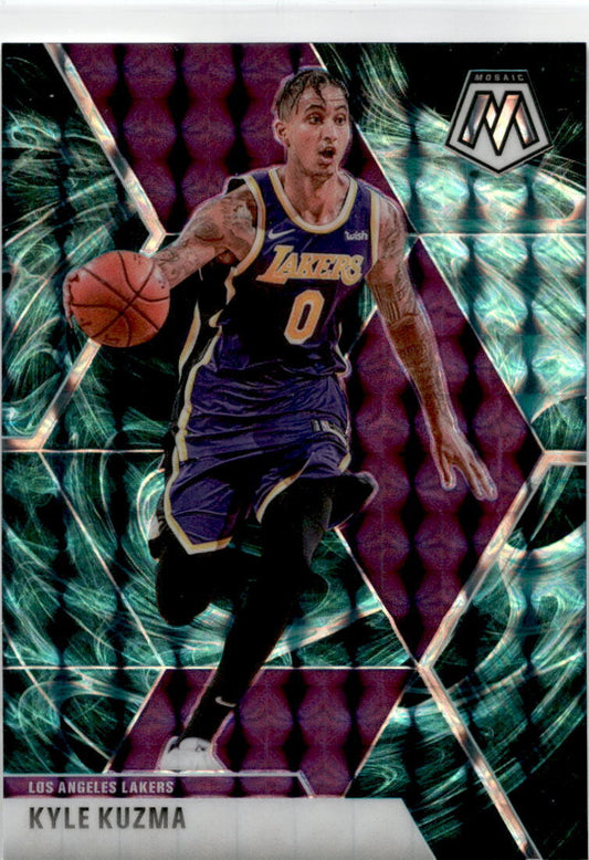 2019 Panini Mosaic Genesis #28 Kyle Kuzma  Los Angeles Lakers.