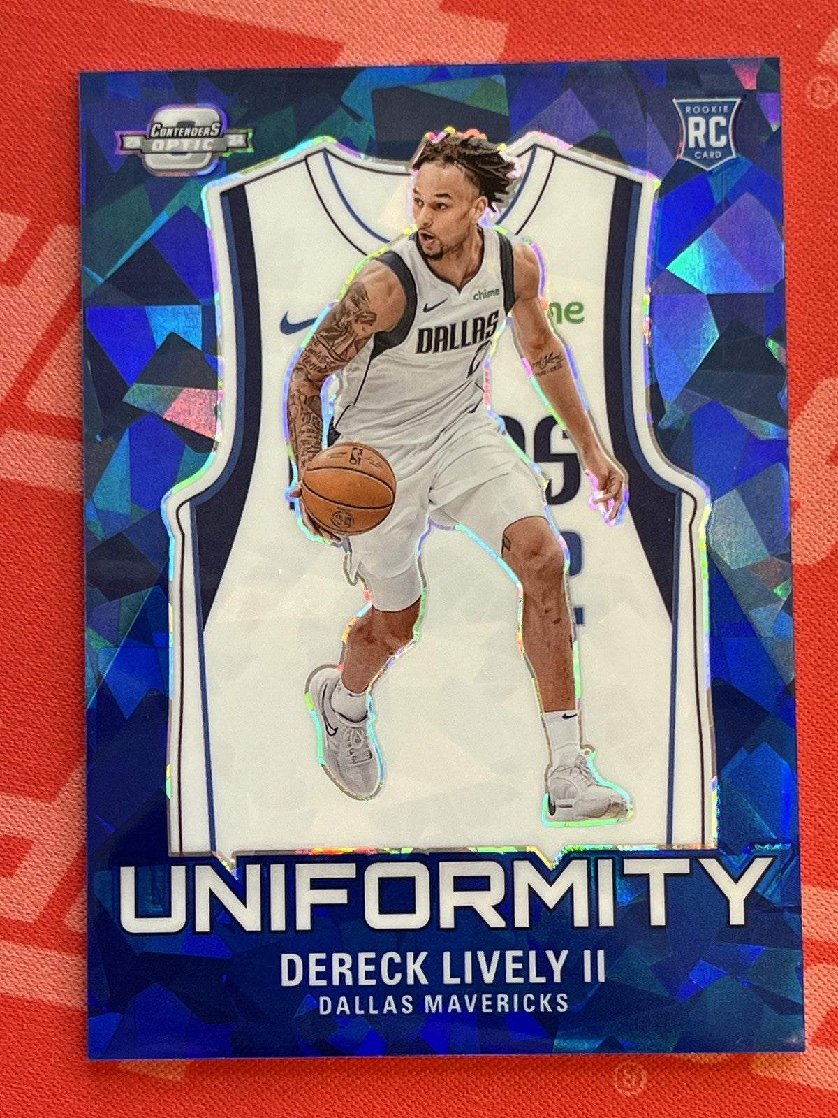 2023-24 Contenders Optic UNIFORMITY BLUE ICE /75 #19 dereck lively ii Dallas