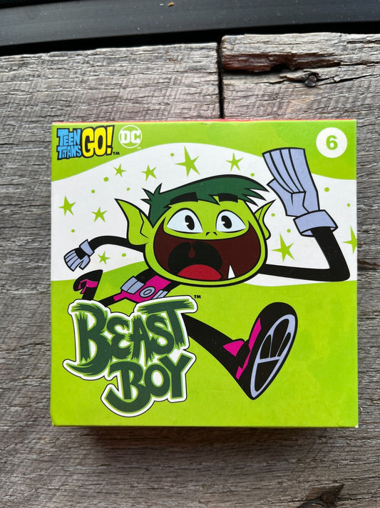 McDonald's Happy Meal Toy 2021 - Teen Titans GO! -  #6 Beast Boy - NEW - Art Set