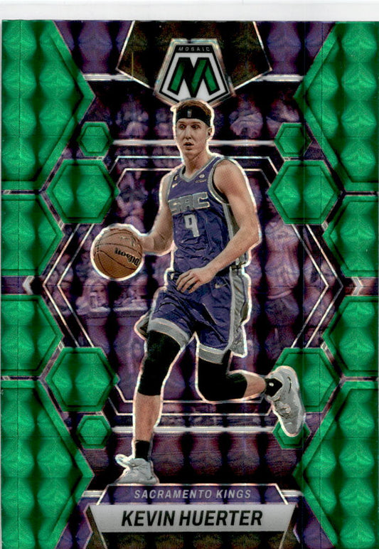 2022-23 Panini Mosaic Green Prizm #54 Kevin Huerter Sacramento Kings
