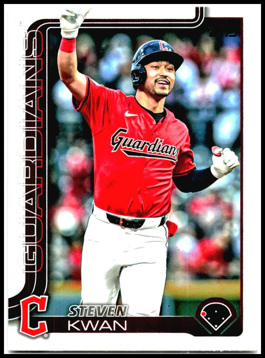 2025 Topps #682 Steven Kwan Cleveland Guardians
