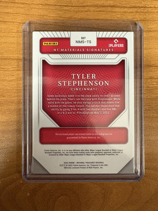 2022 National Treasures Materials Signatures Holo Gold # Tyler Stephenson Auto