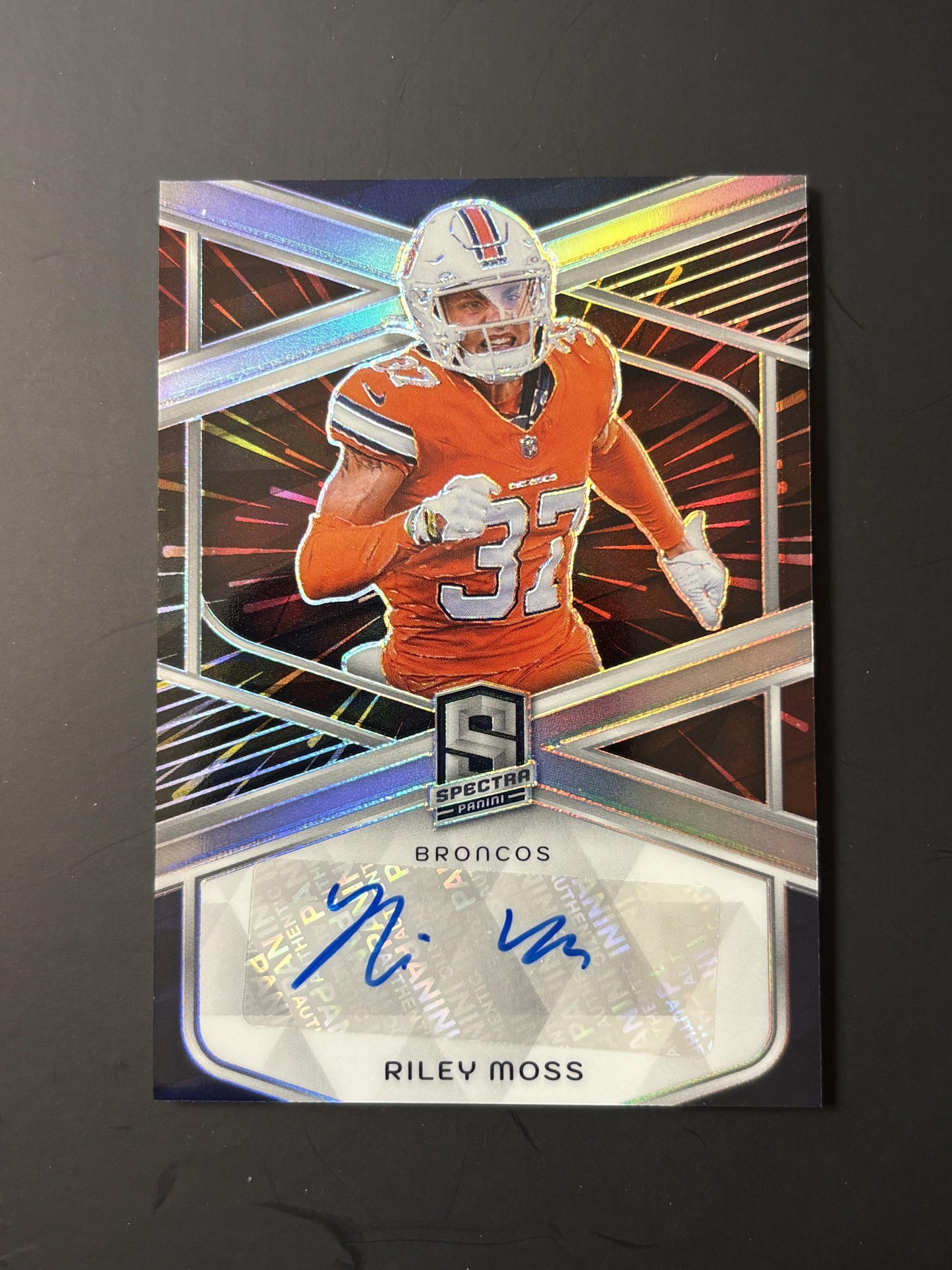 2024 Panini Spectra Signatures Hyper #SIG-RMS Riley Moss Auto Denver