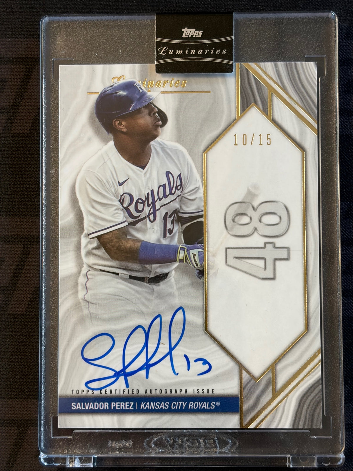 2022 Topps Luminaries - Home Run Kings Auto #/15 # Salvador Perez AU Royals